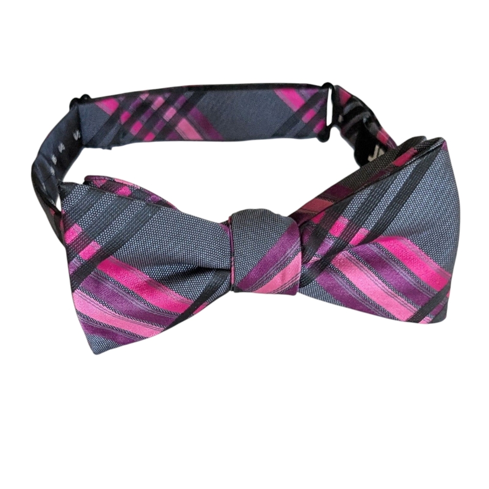 J. Ferrar Pre Tied Bow Tie